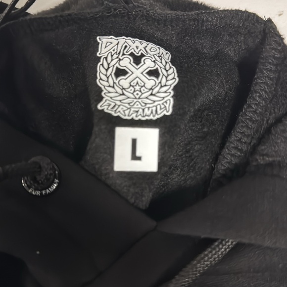 NWOT Dixxon size LRG dog hoody. - Picture 8 of 8
